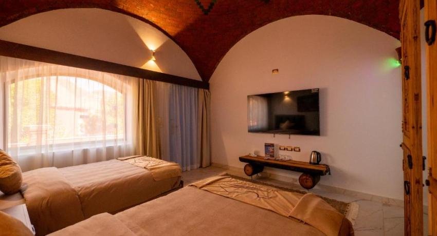 B&W SAHARA SKY Hotel Standard Room – Double